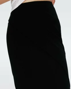 Archer Skirt In Black