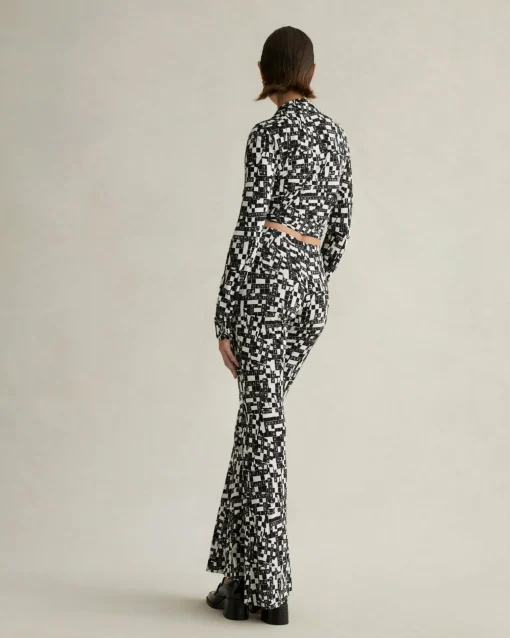 Bobbie Wrap Top In Tiny Dvf 50Th Crossword Black