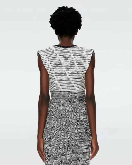Claud Crochet Top