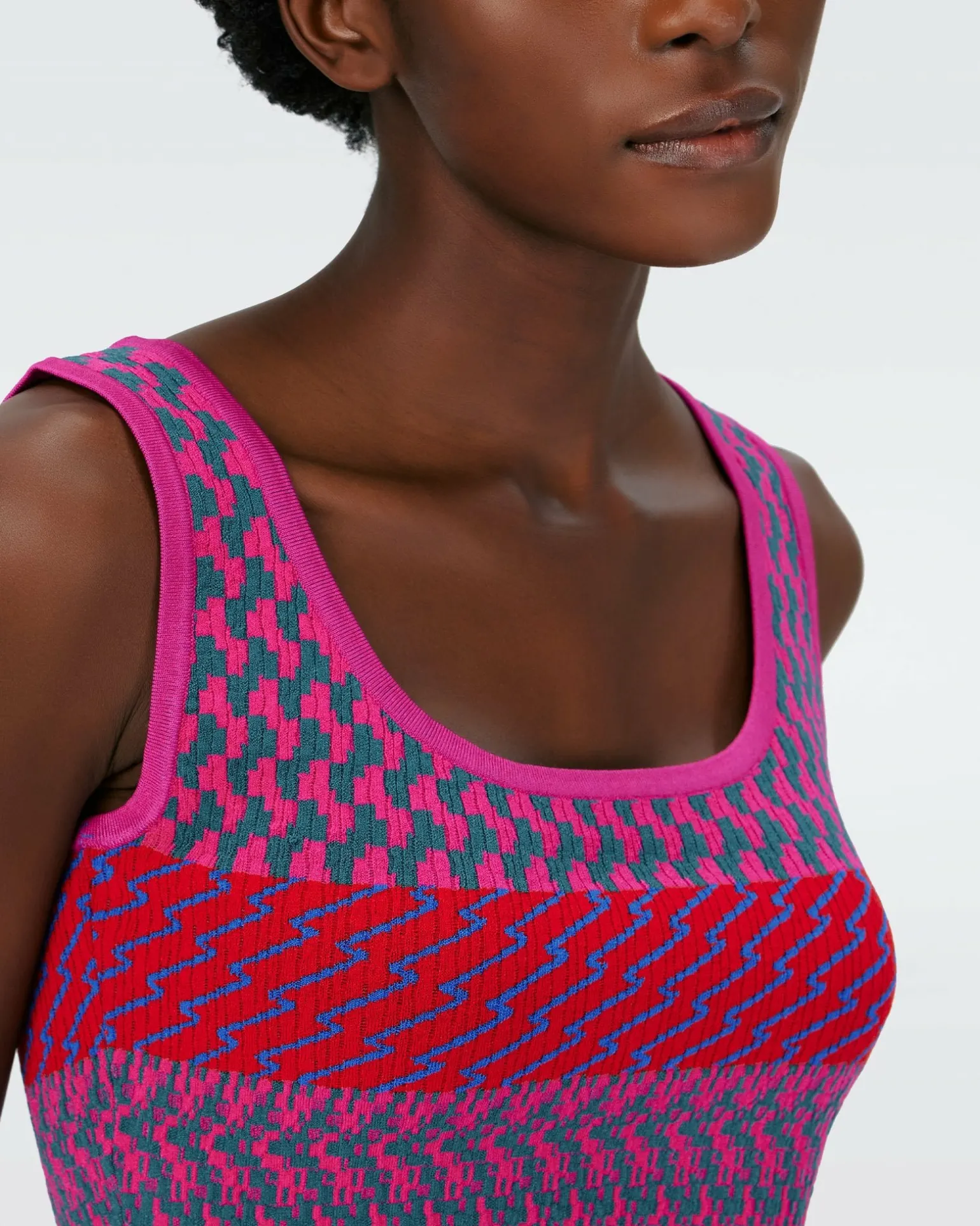 Dvf Arpita Top In Multicolor Zigzag Strip Pk/Bu