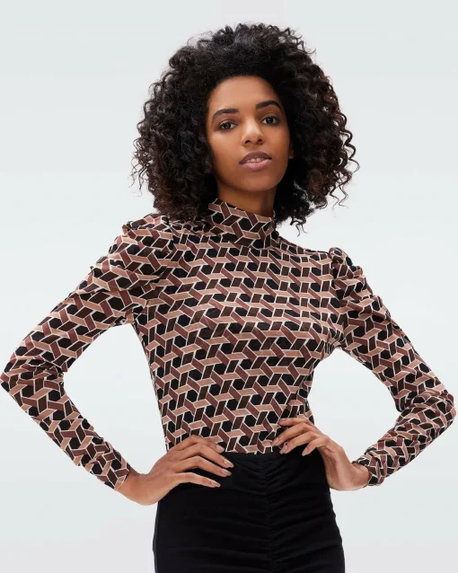 Remy Mesh Top