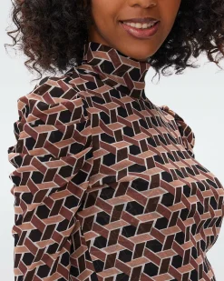 Remy Mesh Top